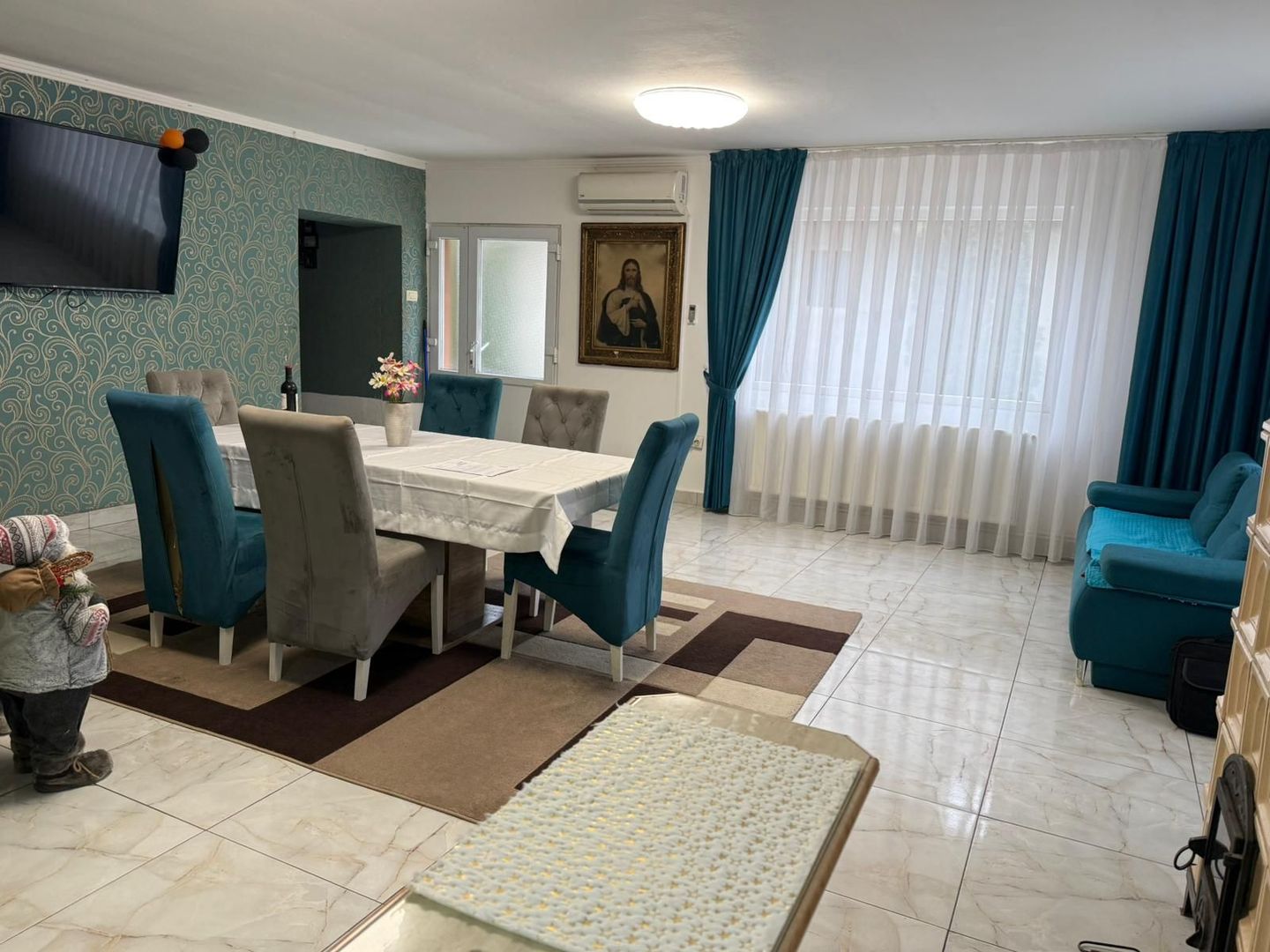 Casa spatioasa de vanzare plan parter in Osorhei - Poză 3