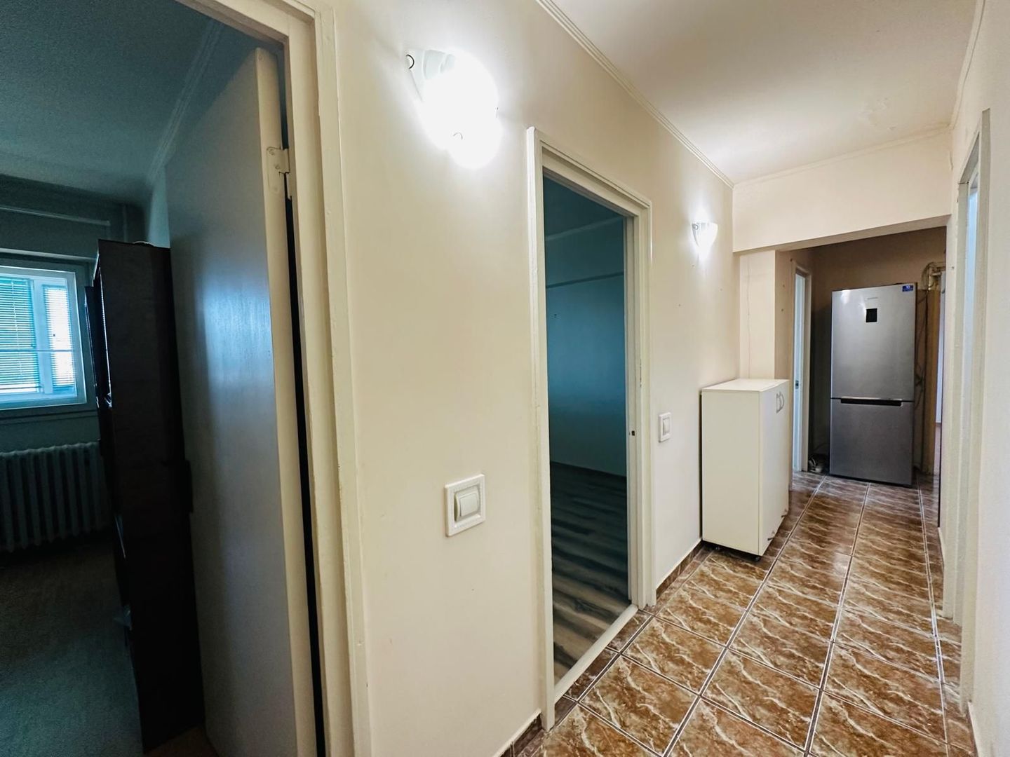 Apartament luminos 3 camere cu balcon generos Parcul Plumbuita - Poză 7