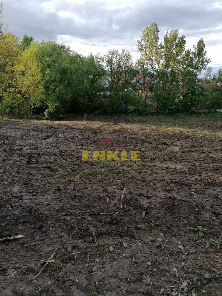 Teren Intravilan 2200 mp, zona Izvoarelor, pret 40/mp - Poză 1