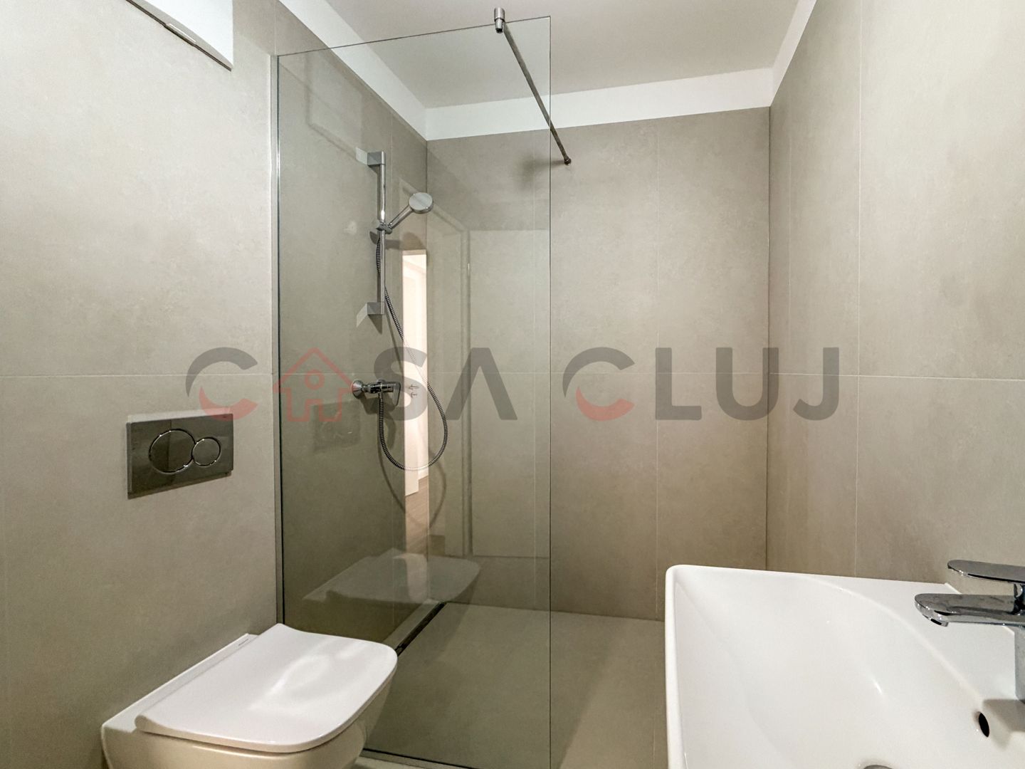 3 camere, bloc nou, finisat - Poză 8