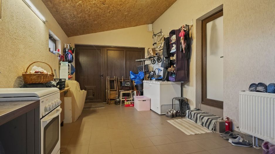 Casă P+1+M I curte 500 mp — Comision 0 - Poză 22