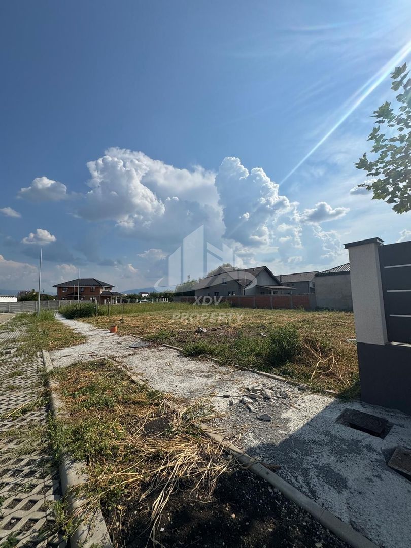 Teren intravilan- cu Proiect de constructie -Cartier Veterani Sibiu - Poză 3