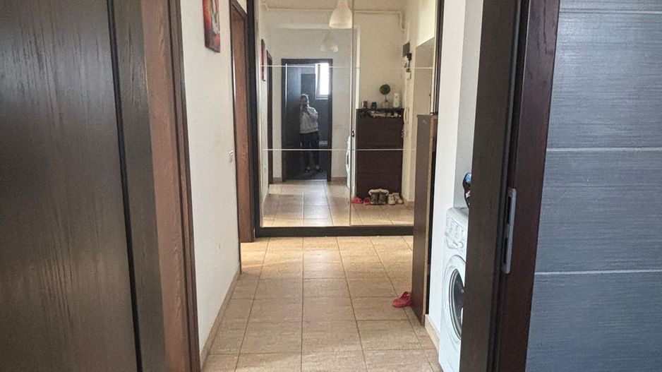 Garsoniera decomandata Prelungirea Ghencea Loc de parcare - Poză 7