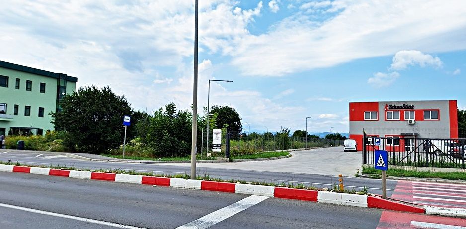 Teren in zona comerciala, 7100mp pe Calea Feldioarei (DN13) - Poză 7