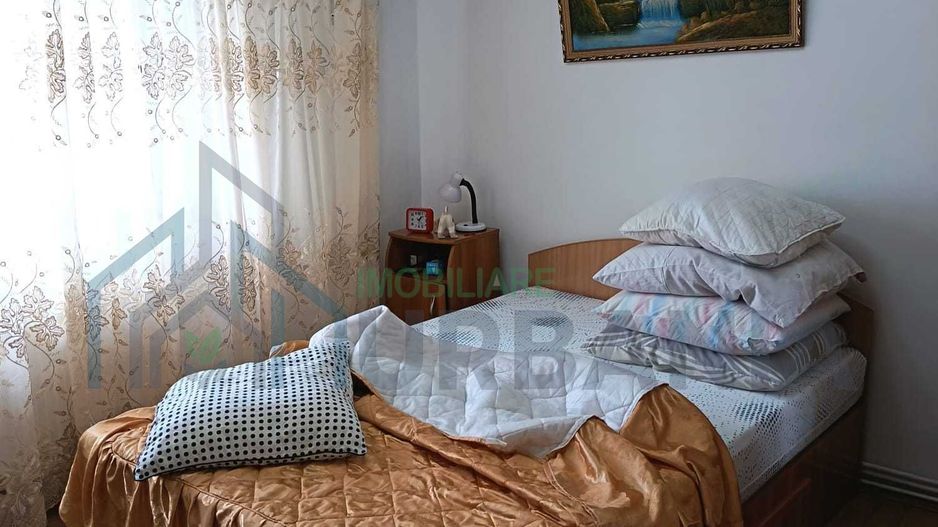 OCAZIE!Vand apart 2 camere D,50mpla Parter CU GRADINA in Galata ap de LIDL - Poză 3