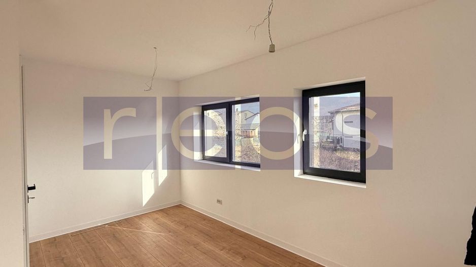 VILA TIP DUPLEX 4 CAMERE | TRAPEZULUI | SALAJAN | SECTOR 3 - Poză 7