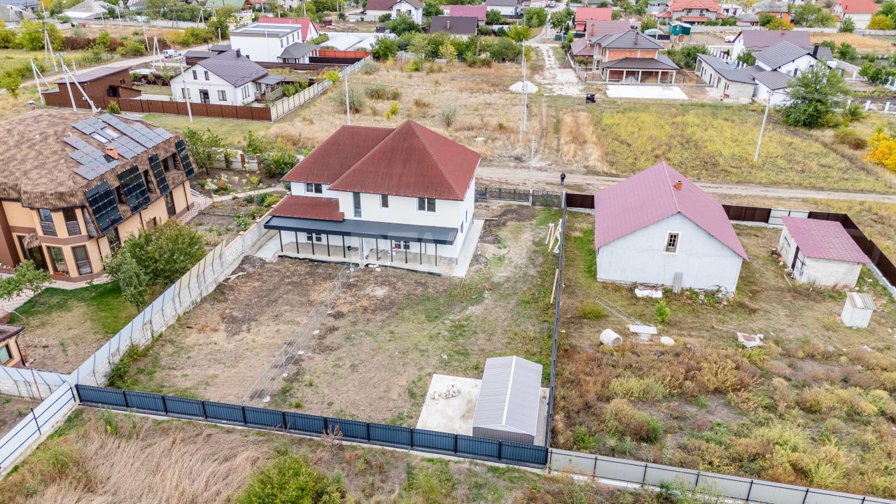 Duplex Modern în Ghidighici – 4 Camere, 96 m², 6 Ari, la 10 Minute de Chișinău - Poză 8