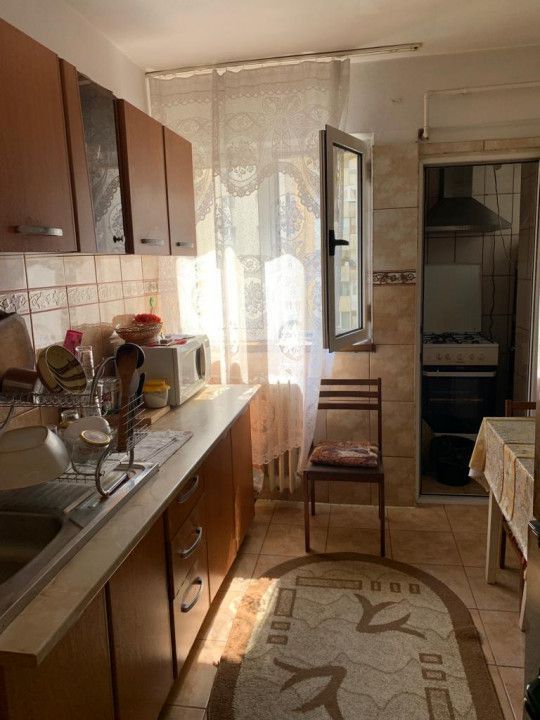 Vanzare Apartement 3 camere Nord L-uri - Poză 3