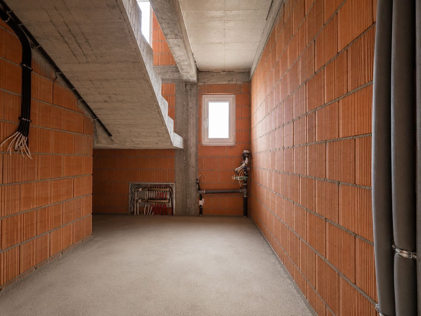 Vilă individuală în Tunari – 5 camere, curte privată - Poză 17