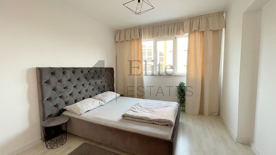 Apartament 3 camere Rogerius - Poză 1