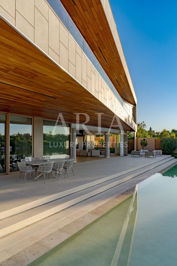 VILA FRONTLAKE SNAGOV – acolo unde arhitectura întâlnește libertatea - Poză 23