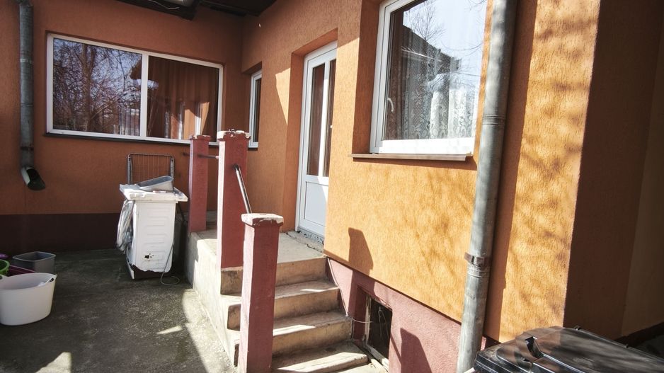 Casă Corunca la stradă E60, teren 600 mp, 3 camere – ideal investie - Poză 5