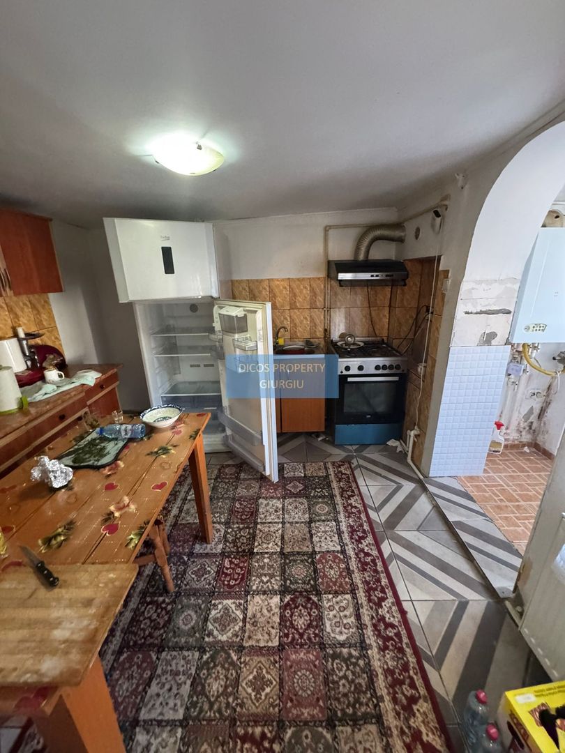 De Vânzare - Casă, Strada Griviței - Poză 9