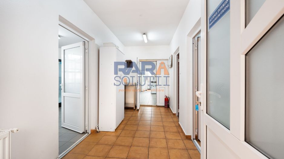 Spațiu de producție cu dotări complete: brutărie, patiserie și magazin - Poză 15