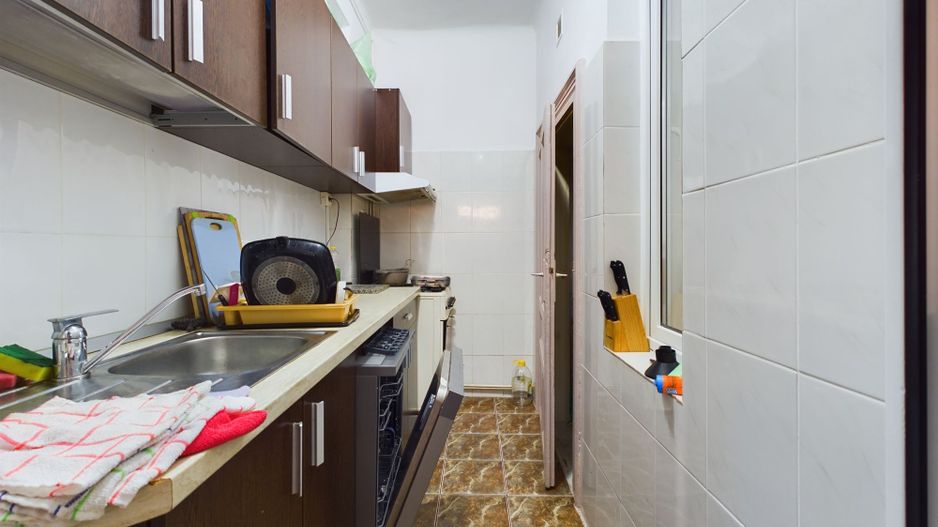 Casă individuală cu 4 camere, zonă centrală - Poză 18