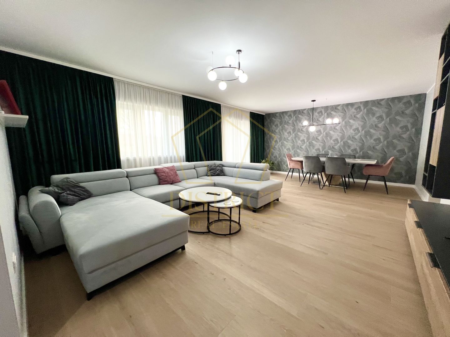 Casa superba cu 4 camere | Ciarda Rosie - Poză 4