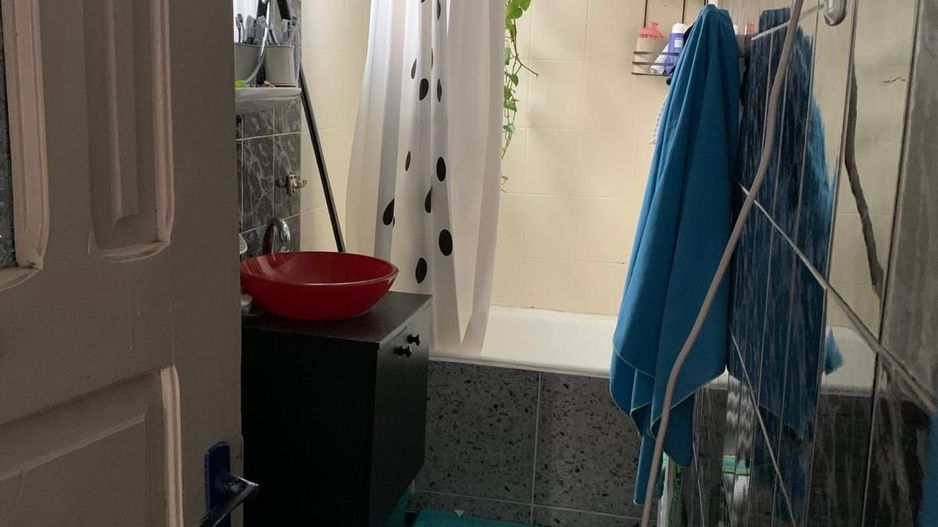 Casa 110 mp cu posibilitae de mansardare si curte cu potential - 7 strazi Gruia - Poză 5