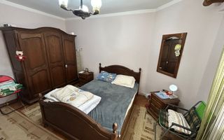 Apartament 3 camere, etaj 1 - zona Centru - Poză 1