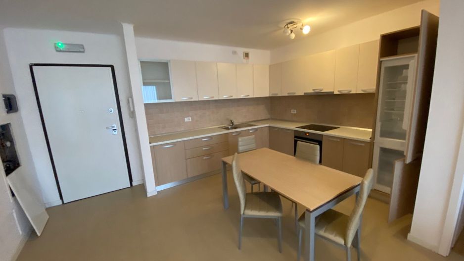 Apartament cu 3 camere   în zona Ultracentral - Poză 6