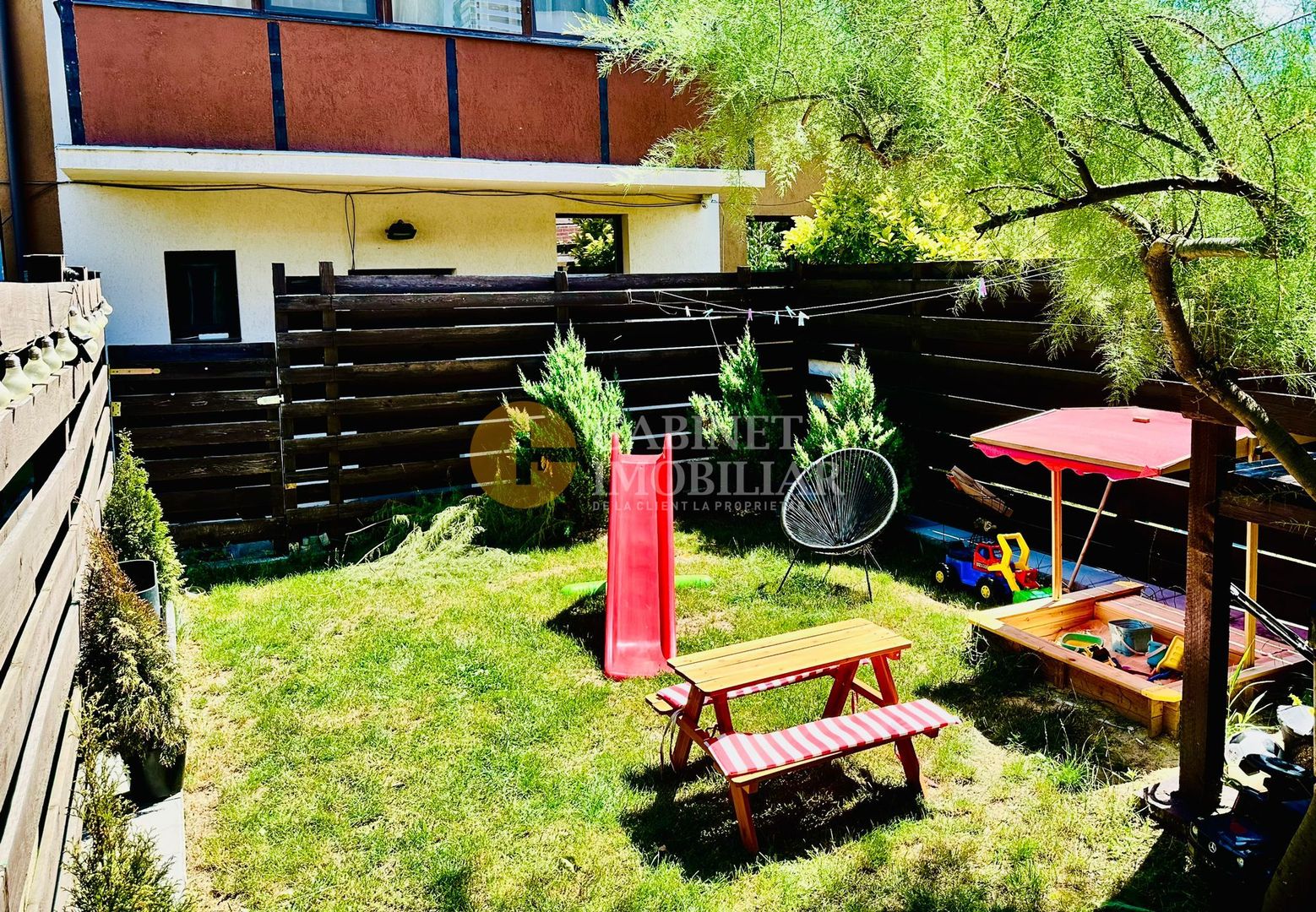 Casa Triplex Rediu Complet Mobilat - Poză 19