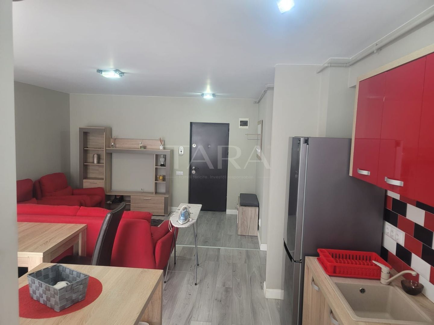 Apartament 2 camere, parcare inclusă, zonă verde și liniștită. - Poză 4