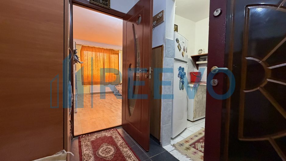 O garsonieră de 22 mp, situată la etajul 4, aflat pe strada Letea. - Poză 2