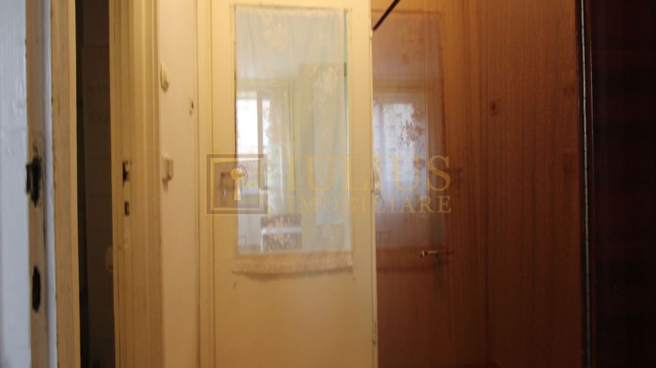 Ultracentral, 2 camere, centrala proprie. - Poză 4