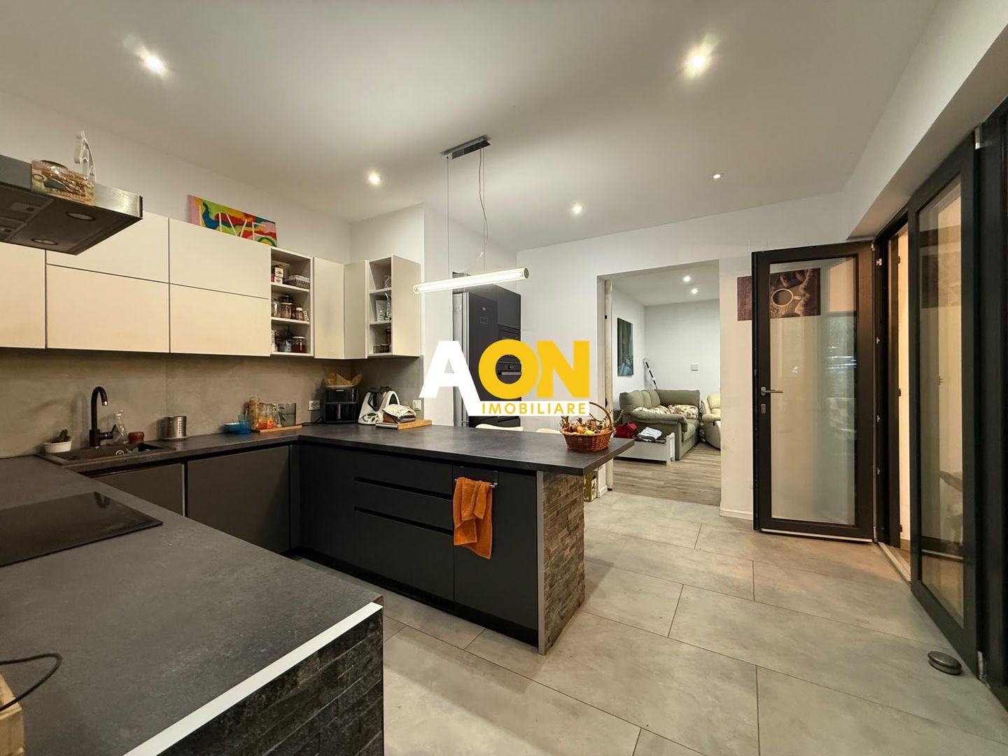 Casa Individuala Zona Schit, 4 Camere, 4 Bai, 1600mp Teren - Poză 43