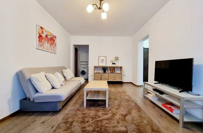 3 Cam Renovat Victoriei Iancu de Hunedoara Metrou Stradal Vedere Spate Lateral - Poză 2