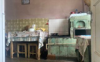 Vanzare casa cu 6 camere in Targoviste - vizavi de Colegiul Carabella - Poză 9