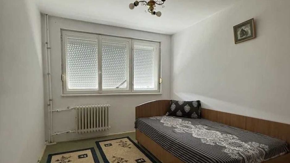 apartament de vanzare - Poză 2