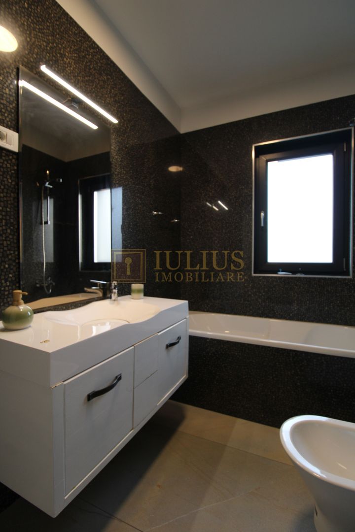 Zona Lipovei, casa 4 camere + 3 bai, curte proprie. - Poză 20