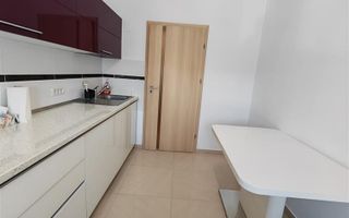 Giroc 2 camere decomandat (transformat din 3camere) et 1 loc parcare - Poză 7