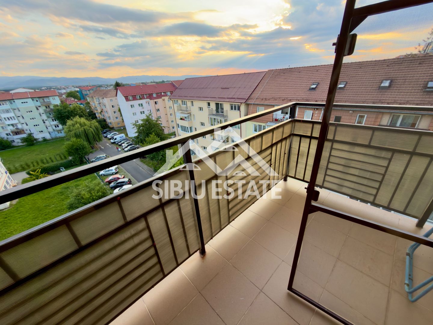 3 camere Mihai Viteazu-Fratii Buzești bloc nou vedere panoramica - Poză 4