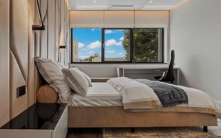 Vânzare Vilă 7 camere 350mp | Curte privată | Piscină exterioară - Poză 15