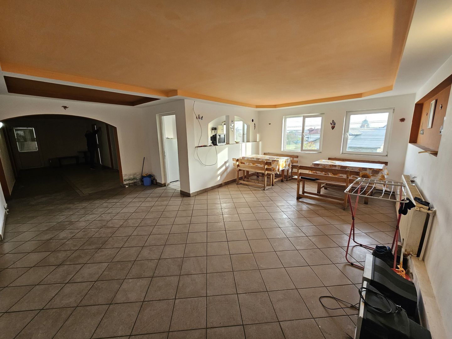 Spatiu comercial/camere cazare - 7 camere 135 mp Baicoi Prahova! - Poză 1