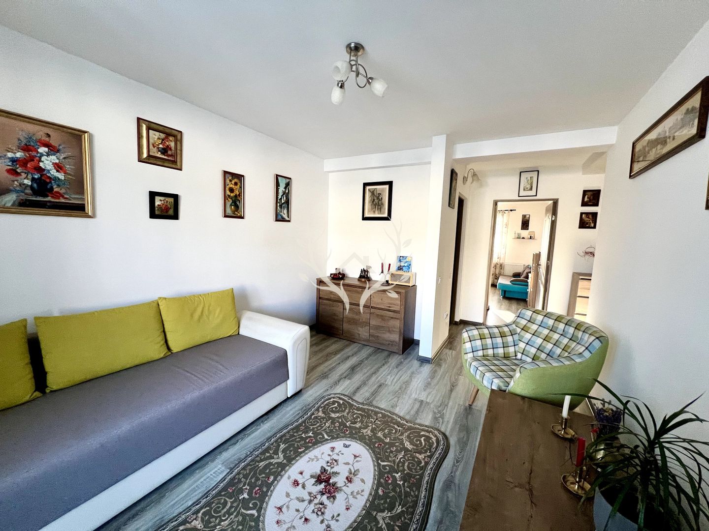 Apartament cu 2 camere decomandate, 2 balcoane, parcare | Str. Cetății - Poză 1