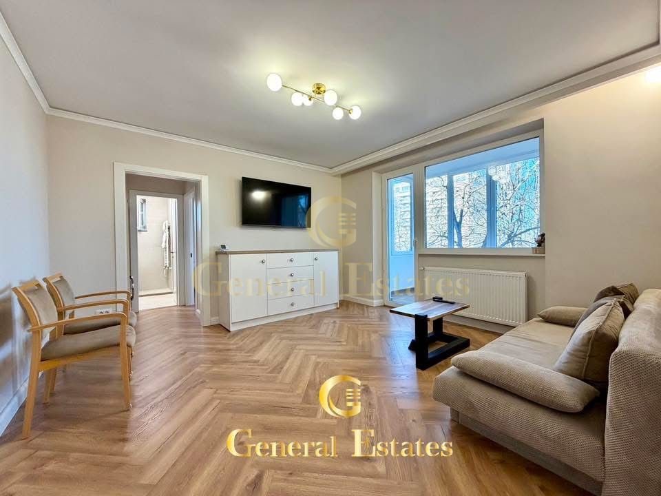 Vânzare apartament 3 camere — Copou | Zona Gaudeamus - Poză 1