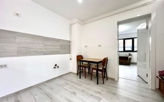 Două corpuri de casă | Birouri / Locuire | Curte 189mp| Șoseaua Alexandriei - Poză 3