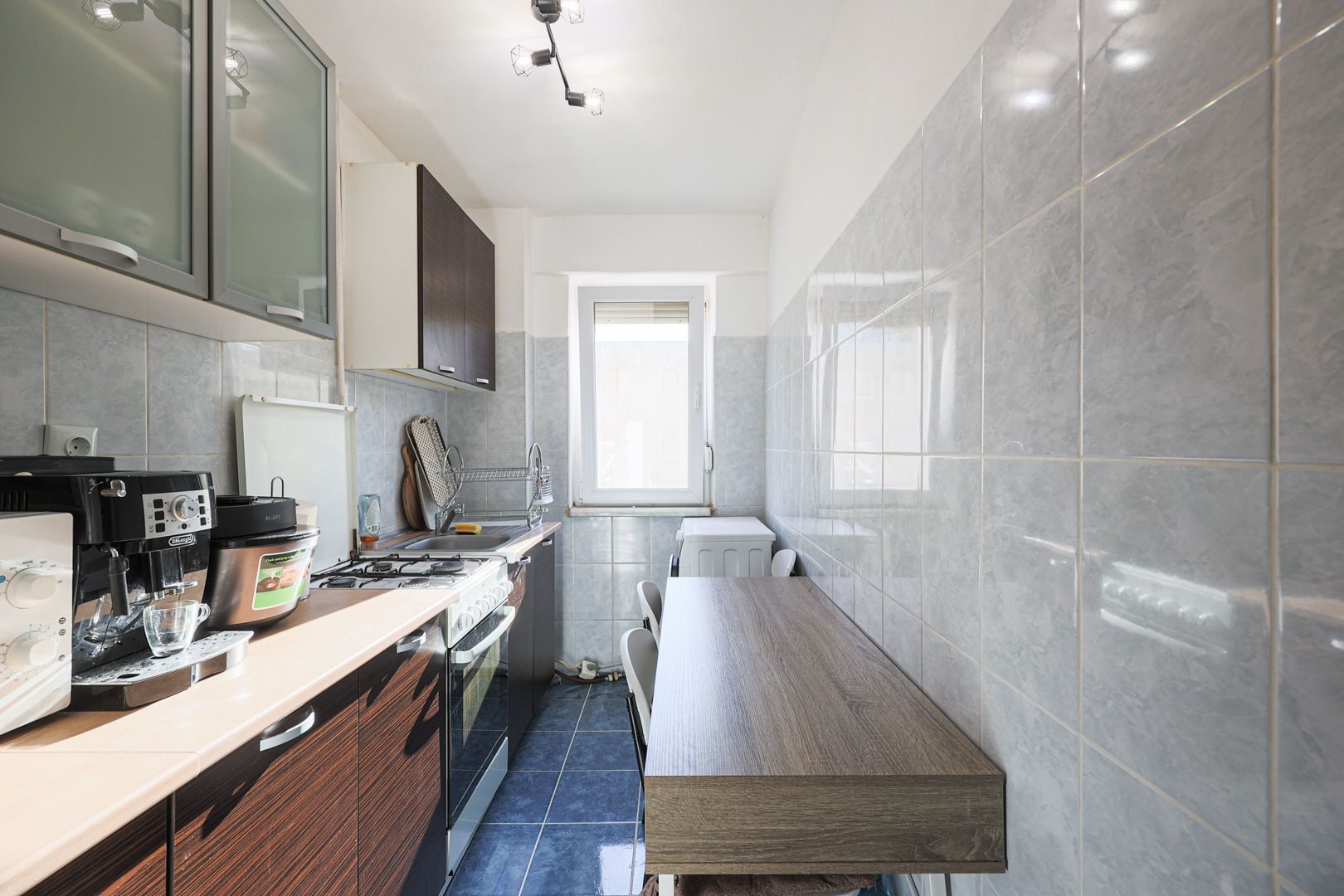 VANDUT Apartament cu 2 camere la etaj 3 Calea Romanilor - Poză 2