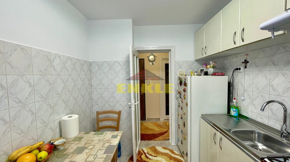 De vanzare apartament cu doua camere, zona Marchian - Poză 6