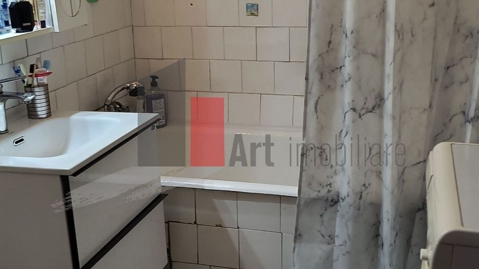 Vand apartament 3 camere finisat modern - Poză 7