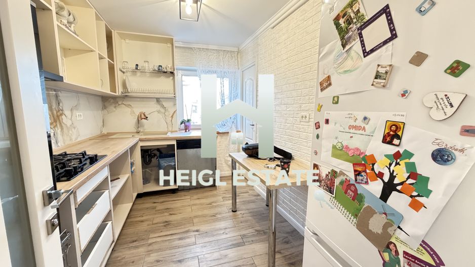 Apartament decomandat cu 3 camere si 2 bai in zona Soarelui - Poză 9