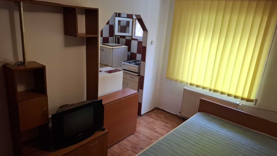 Garsoniera Crinul de Padure Parc Drumul Taberei - Poză 1