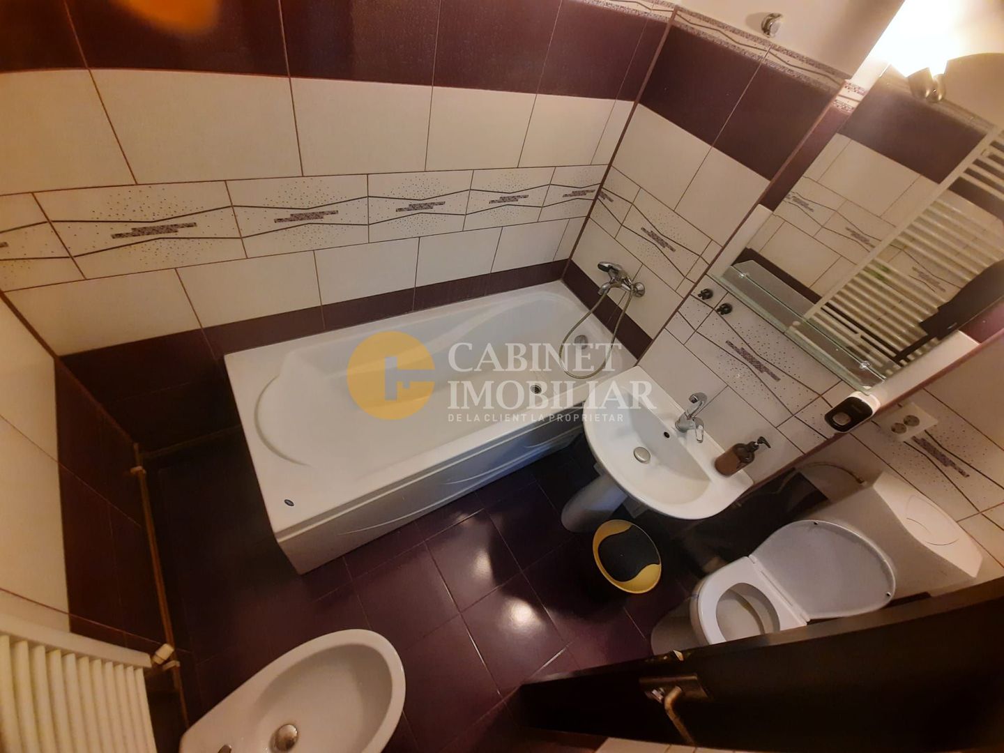 ROND ZIMBRU - Apartament 2 Camere Decomandat - Poză 8