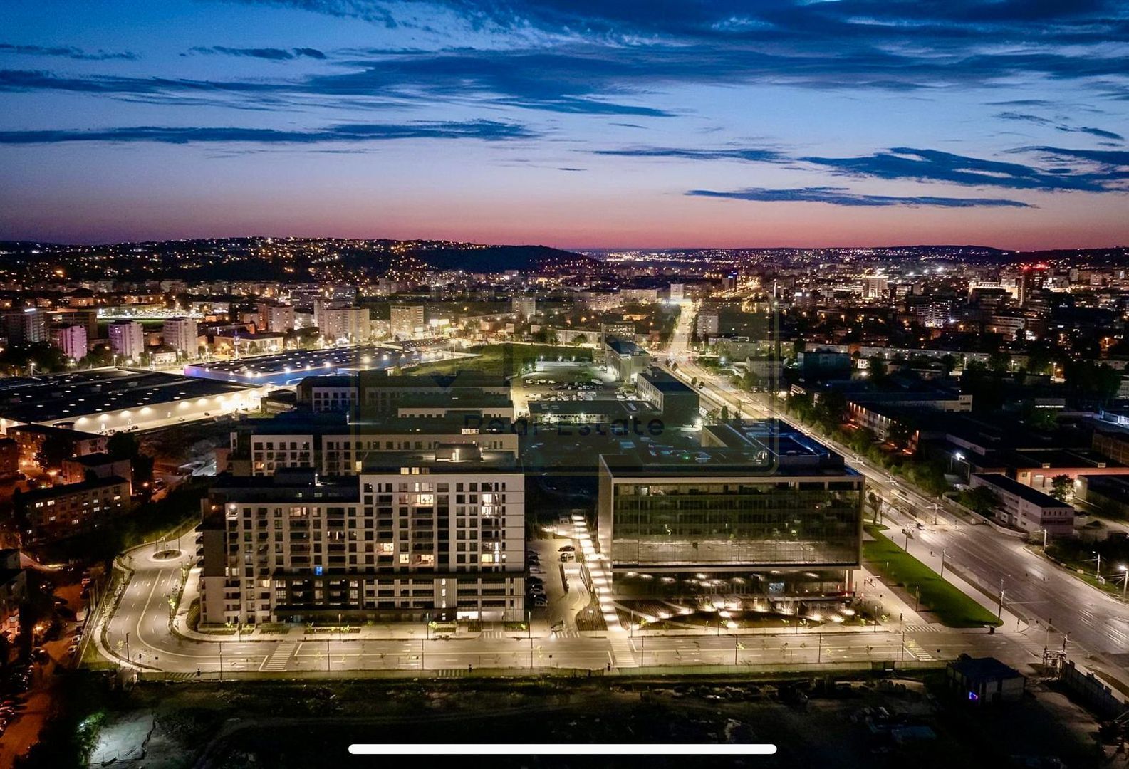 Apartament 3 camere premium  Silk District - Poză 35