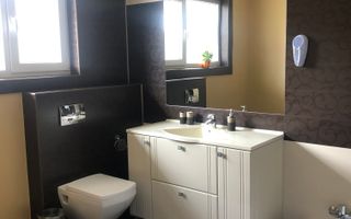 Vila de locuit in Bran/Predelut cu panorama superba. - Poză 15