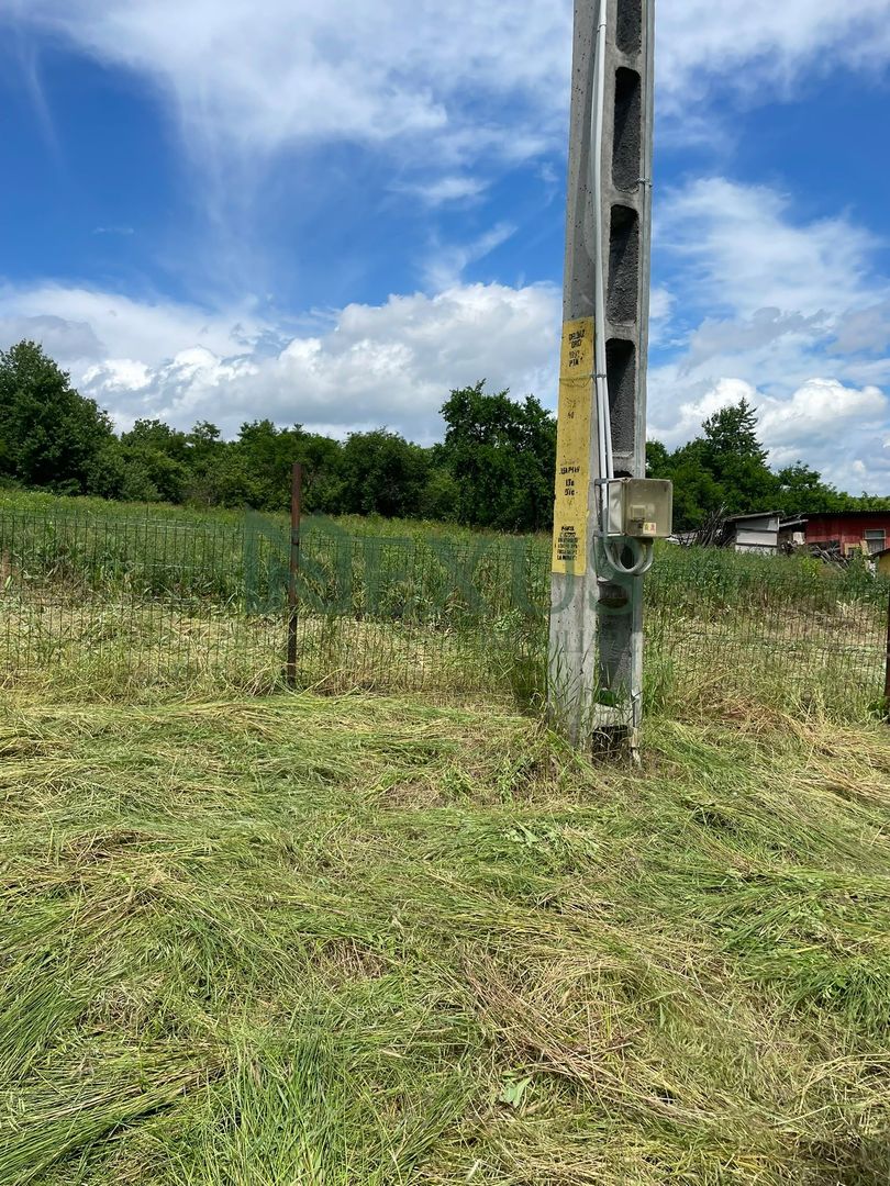 Casă bătrânească cu teren de 3.200 mp în Hertioana de Jos, jud.Bacău - Poză 10