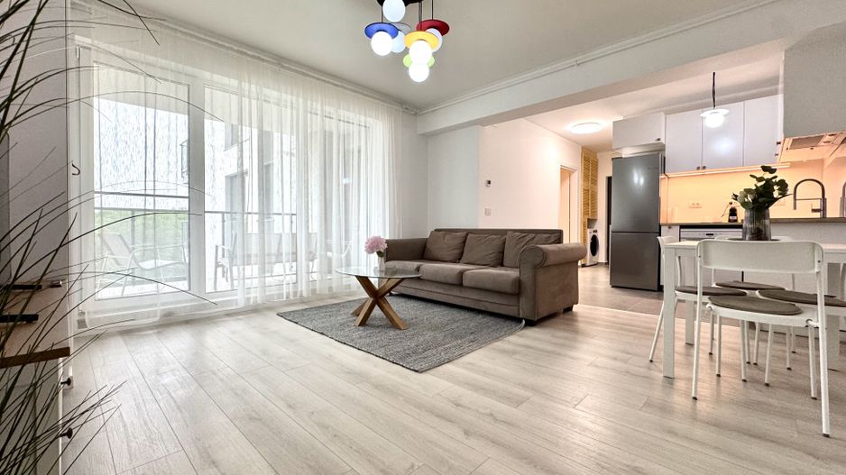3 camere modern, vedere panormica spre pădurea verde, zona Lipovei - Poză 2