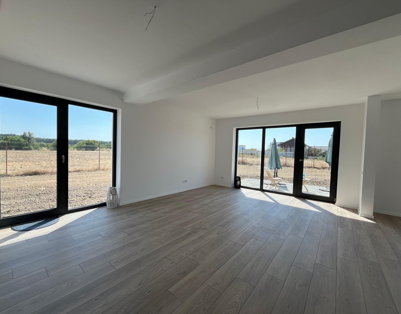 Vila spatioasa langa padure TVA 0%, teren 700mp, DN1, A3, A0 - Poză 11